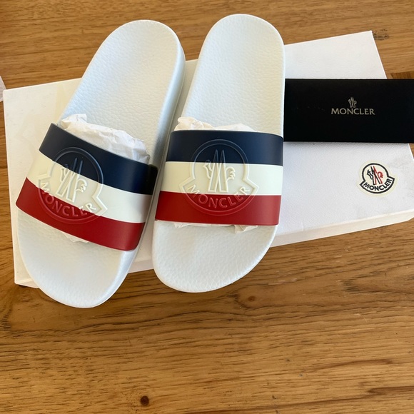 Moncler Women's Striped Logo Embossed Rubber Slide 'Jeane' Sandals in White - Picture 2 of 8
